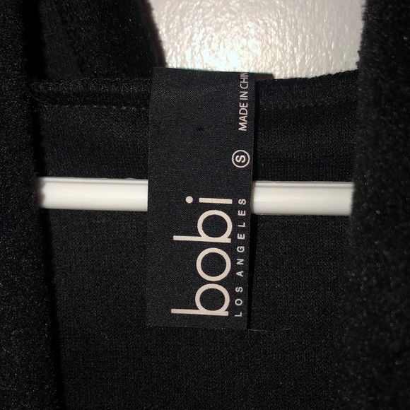 Black Bonded Faux Fur Vest with hood - Picture 3 of 5